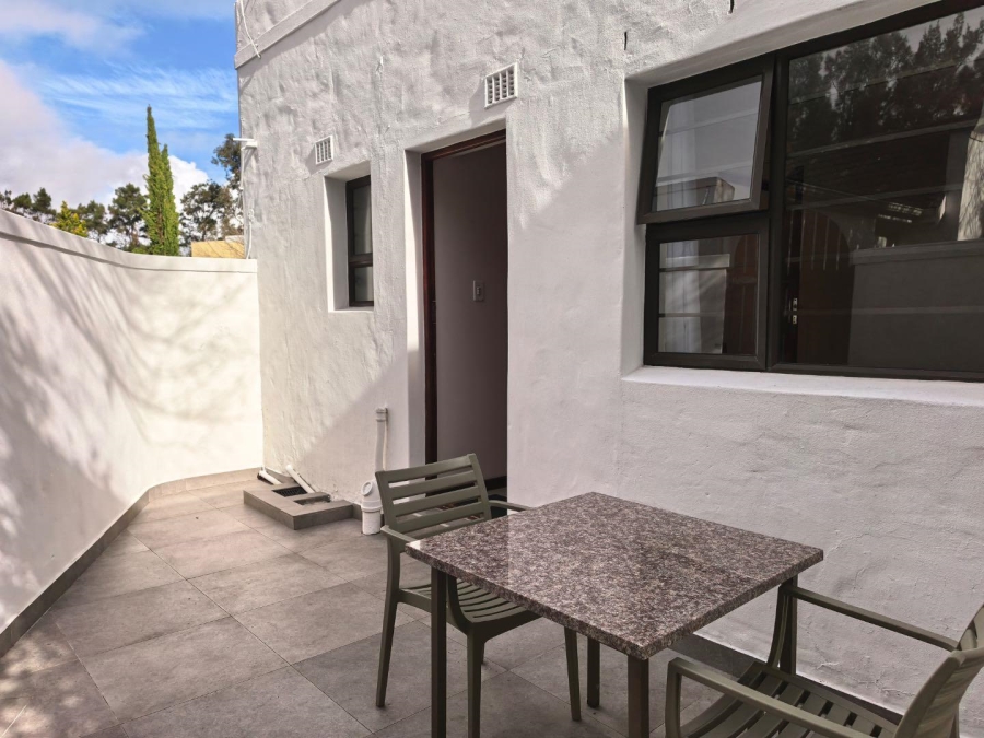 To Let 1 Bedroom Property for Rent in Constantia Western Cape
